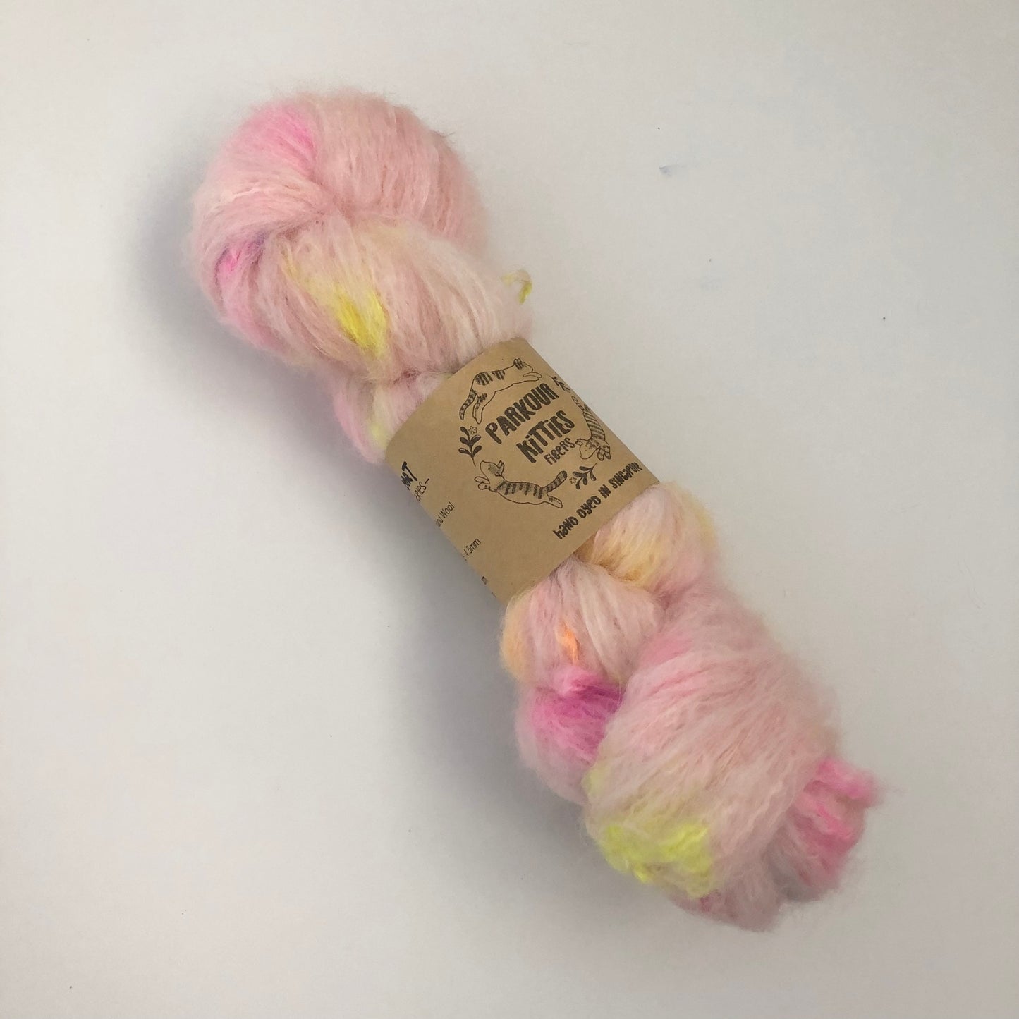 PKF 76% Baby Suri Alpaca, 15% highland wool and 9% nylon