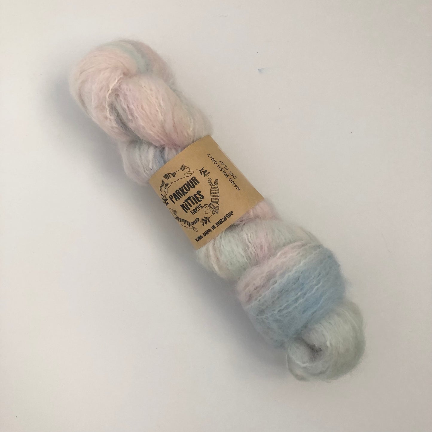 PKF 76% Baby Suri Alpaca, 15% highland wool and 9% nylon