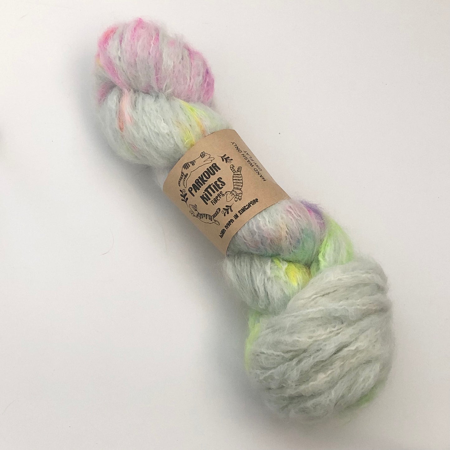 PKF 76% Baby Suri Alpaca, 15% highland wool and 9% nylon