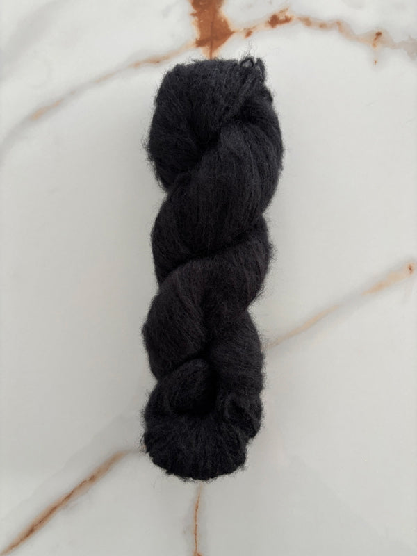 Illimani Yarn Feli