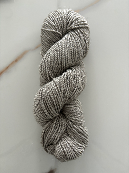 Illimani Yarn Santi